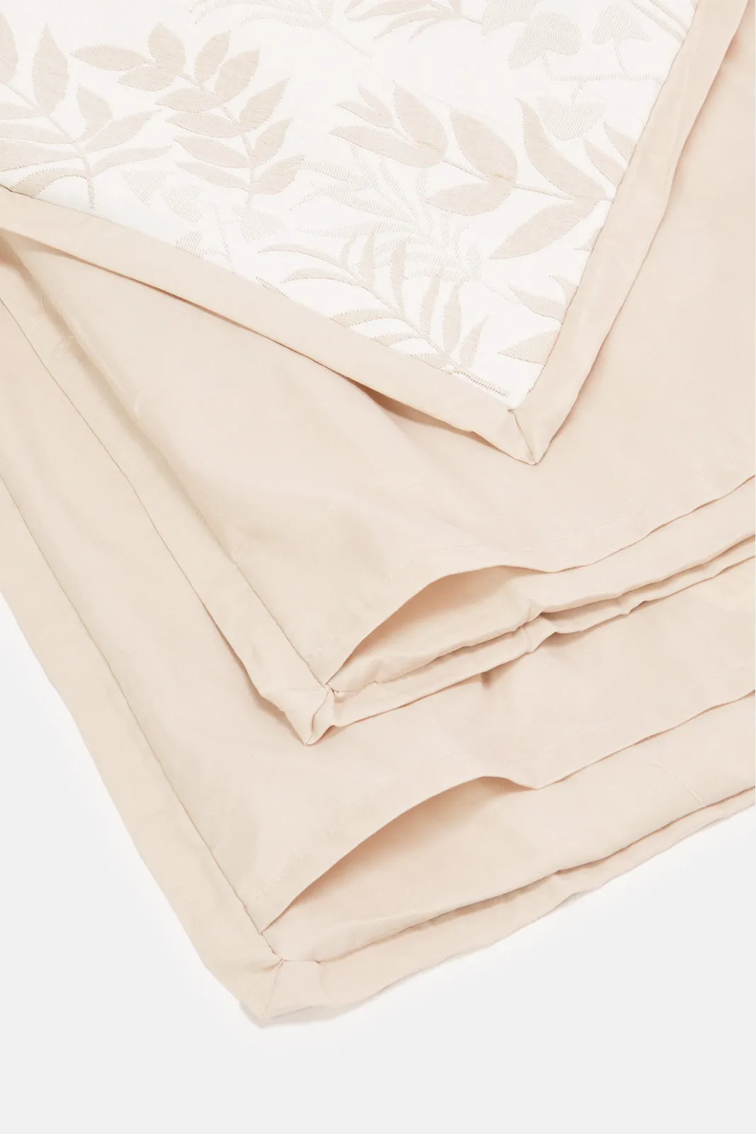Beige 7-Piece Jacquard Comforter Set (King Size)