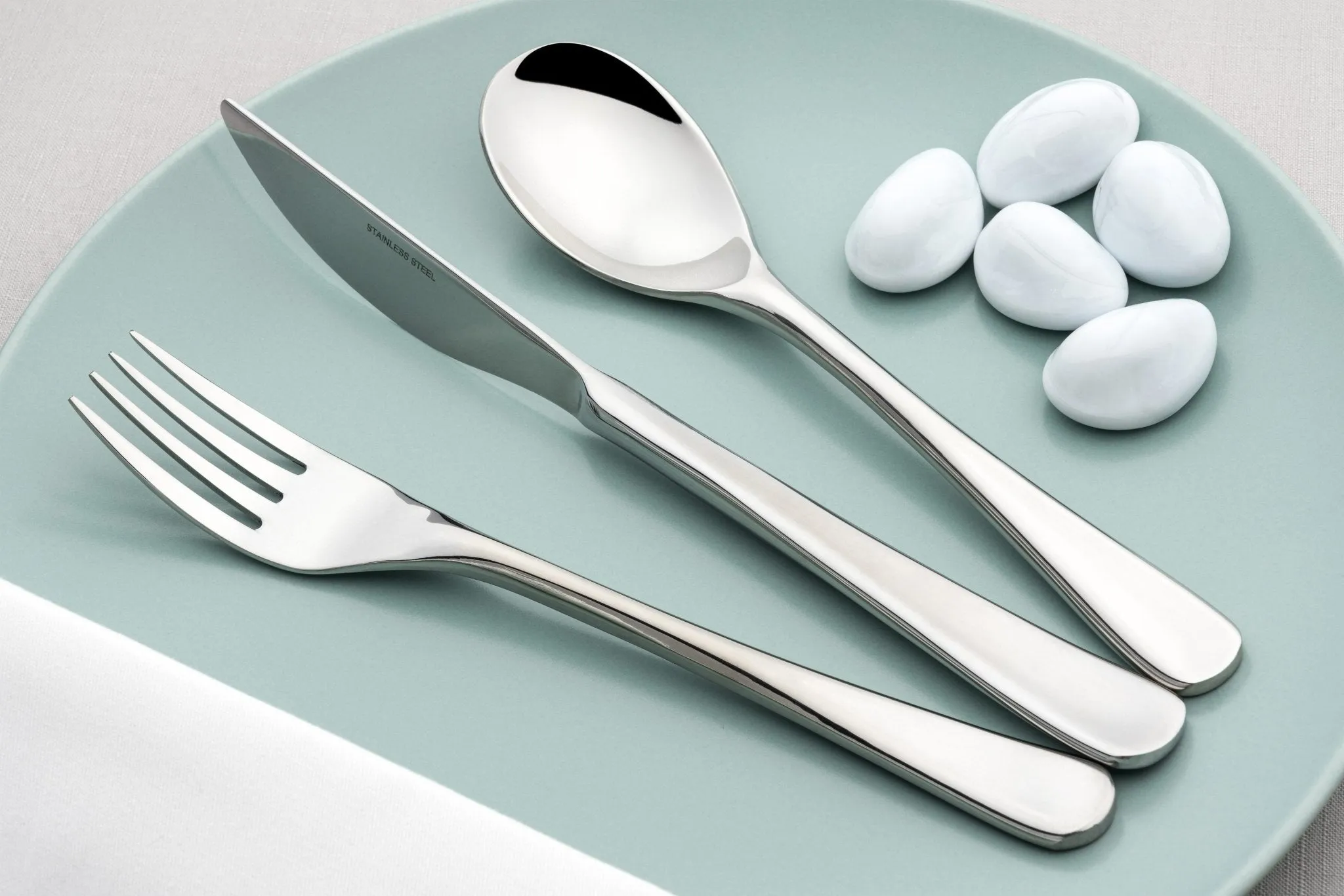 Fiesta 84 Piece Cutlery Set for 12 People