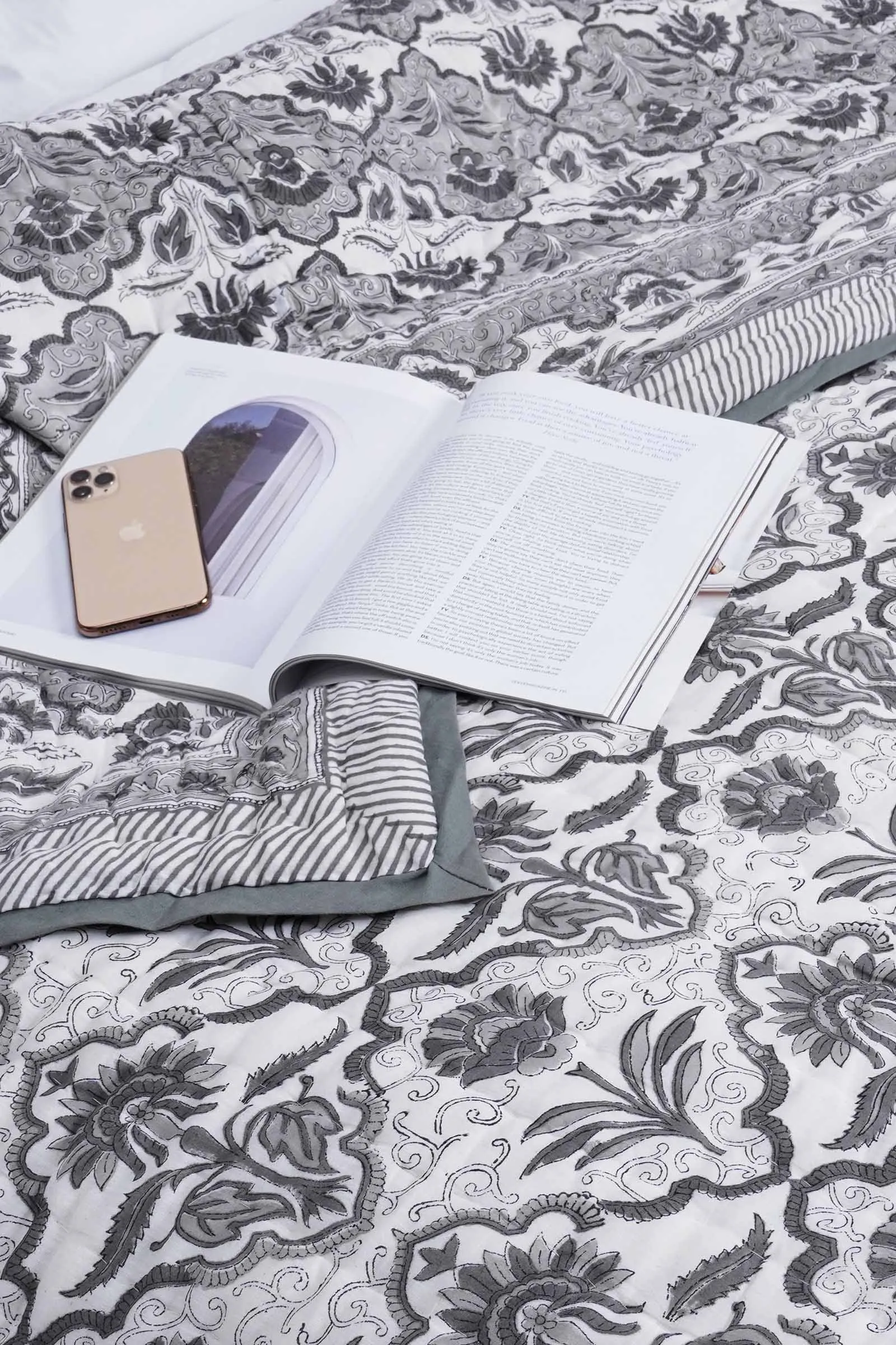 Gul Jaal Cotton Muslin Quilt