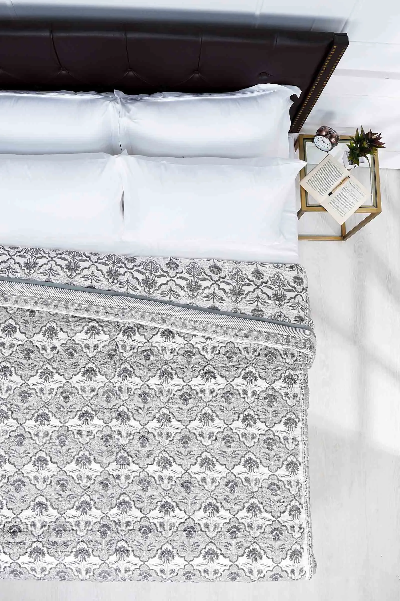 Gul Jaal Cotton Muslin Quilt